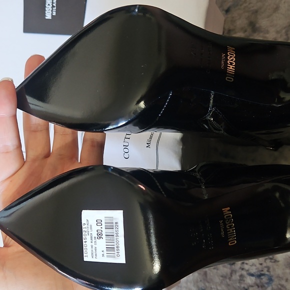 Moschino Patent Leather Pointed Toe Stiletto Boot – Black, 36.5 - Picture 7 of 9